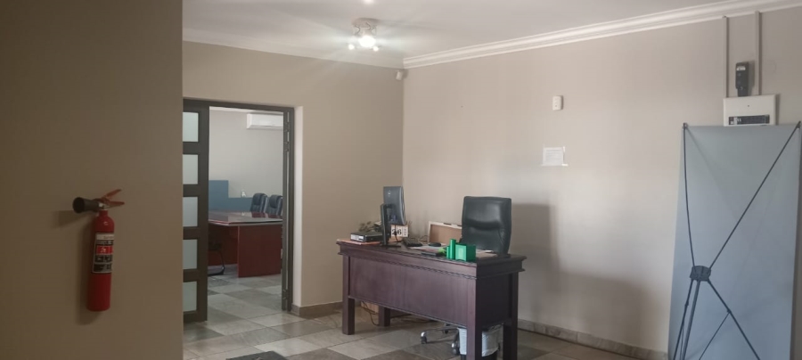 Commercial Property for Sale in Flamwood North West